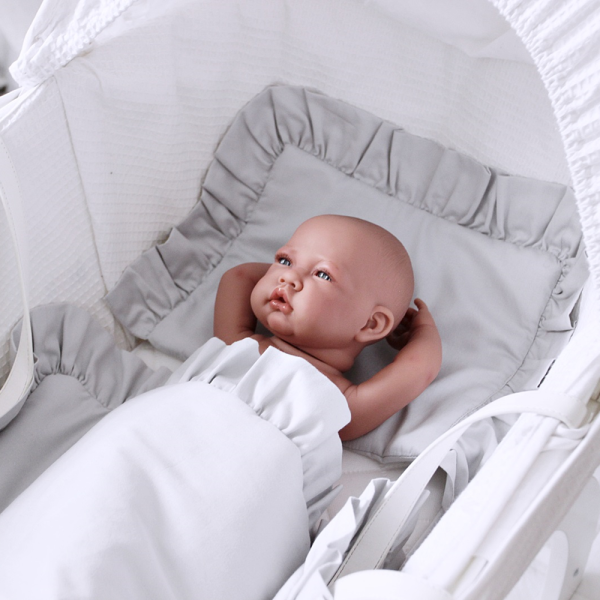 IMG 4965 Krásne plnené obliečky s volánikmi sú zárukou dobrého spánku dieťaťa.