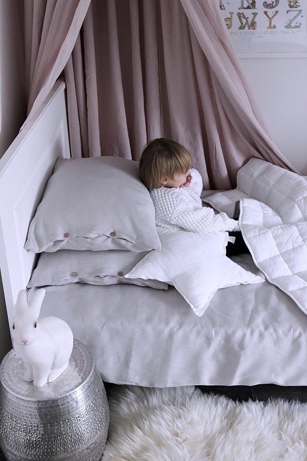 postelna bielizen lanova dadaboom sk Pôvabné ľanové obliečky vysokej kvality sú základnou výbavou každej detskej postieľky, postele. V našej ponuke nájdete kompletné perinky, obliečky pre bábätká a deti.
